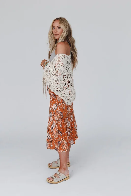 crochet-petal-kimono-wrap-natural