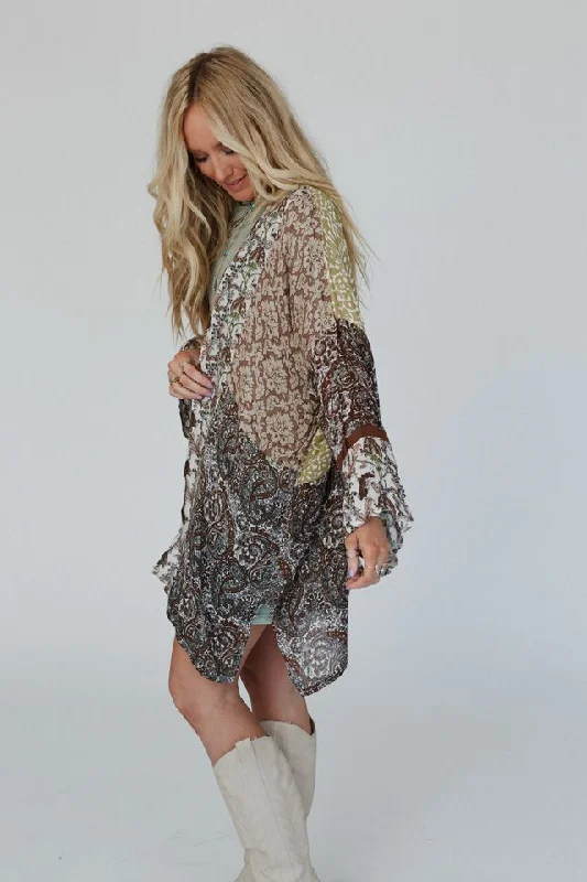 free-spirit-floral-kimono-brown