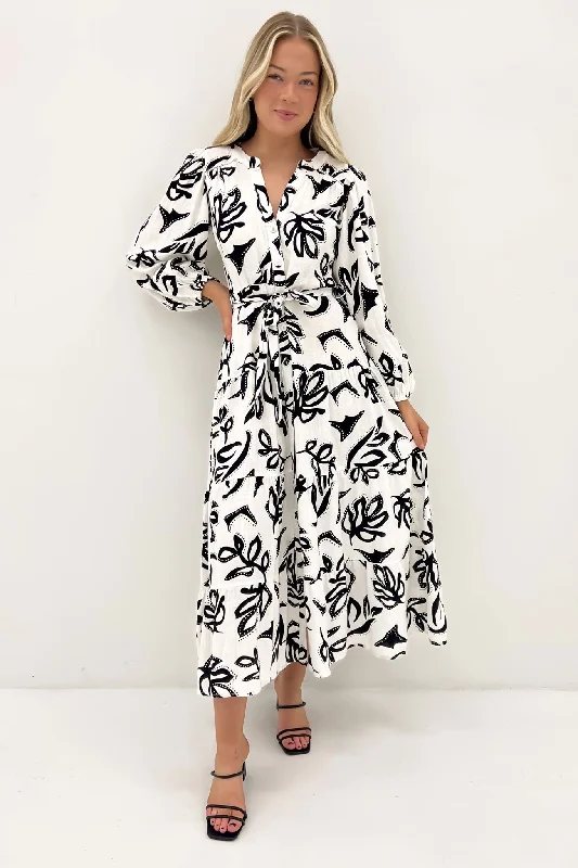 Alannah Maxi Dress White Black Leaf