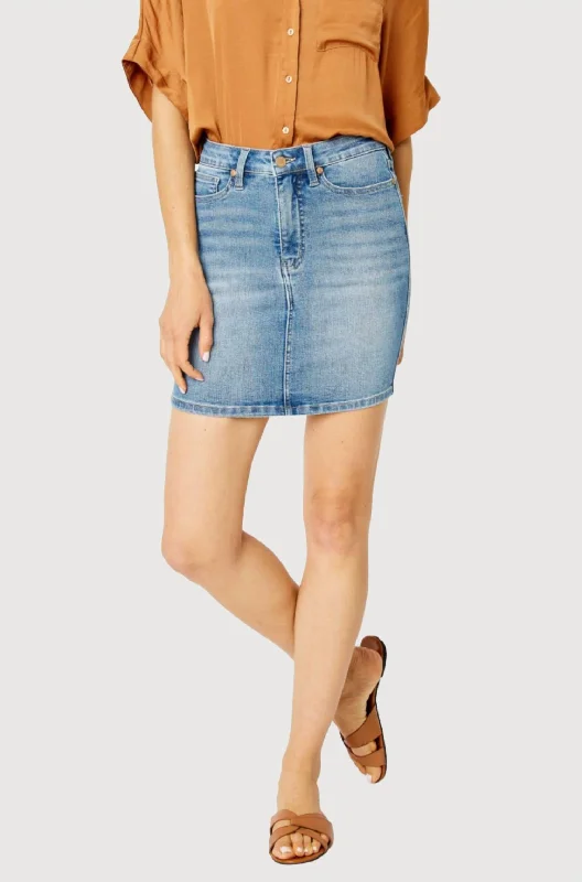 Sara Denim Skirt In Medium Wash