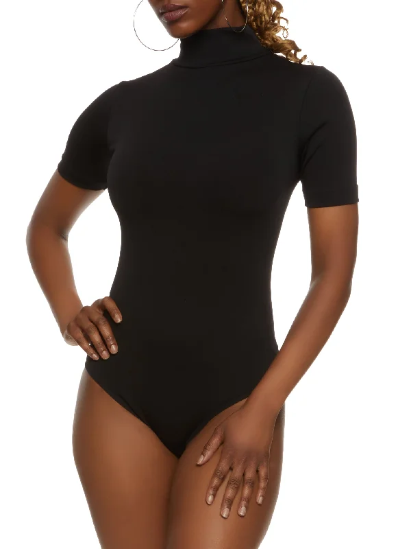 Short Sleeve Mock Neck Seamless Bodysuit