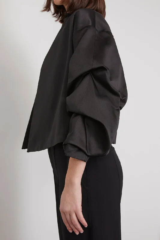 crinkled-sleeve-jacket-in-black