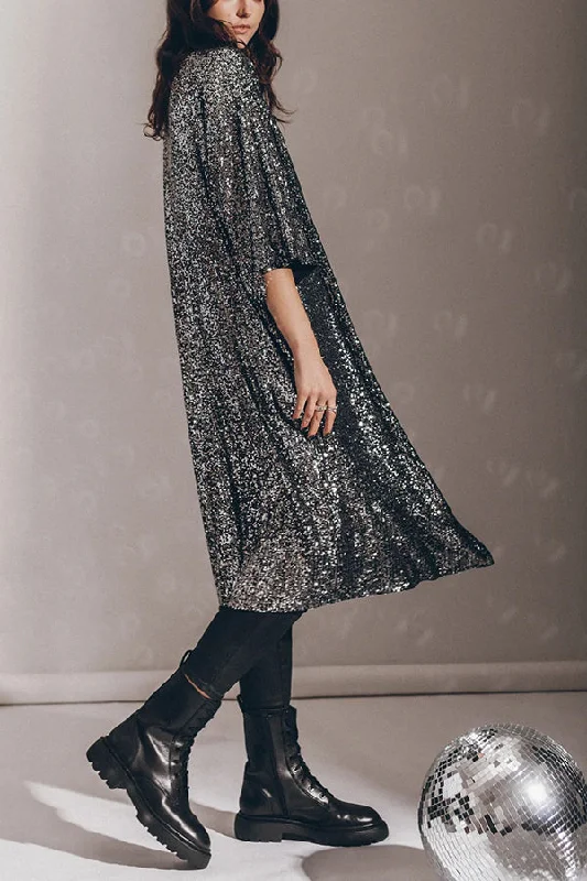 disco-glamour-sequin-bell-sleeve-kimono