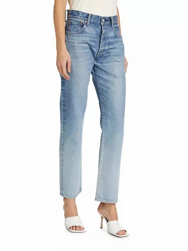 sahlen-straight-jean-in-light-blue-1