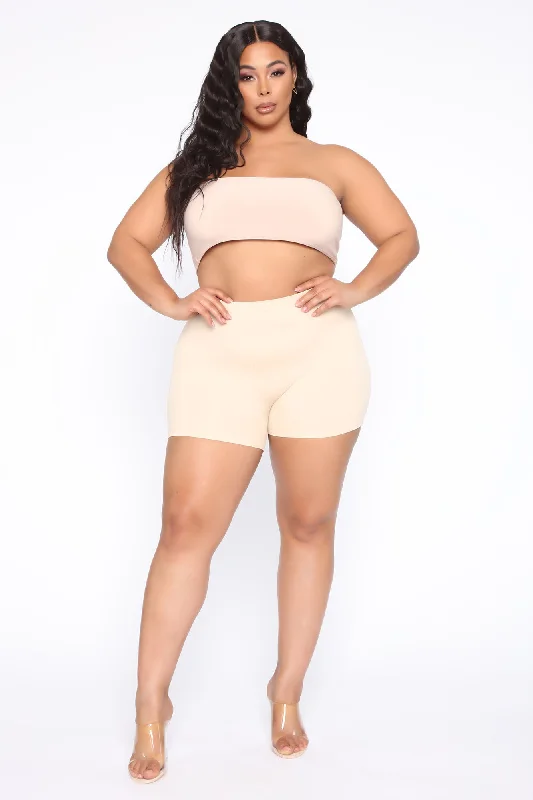 uncomplicated-seamless-shorts-nude