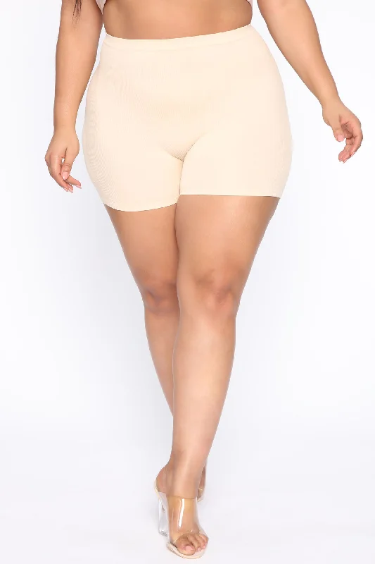 uncomplicated-seamless-shorts-nude